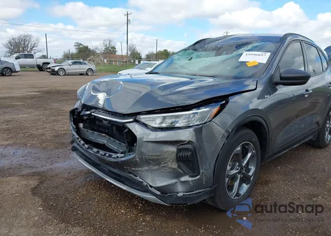 2025 Ford Escape St-Line z USA, uszkodzony, nr VIN 1FMCU0MN1SUA25987